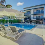 Blue Serenity Hotel 3*