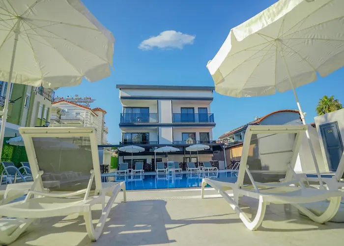 Blue Serenity Hotel Side